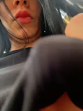 valecruz903 online show from November 11, 5:24 pm