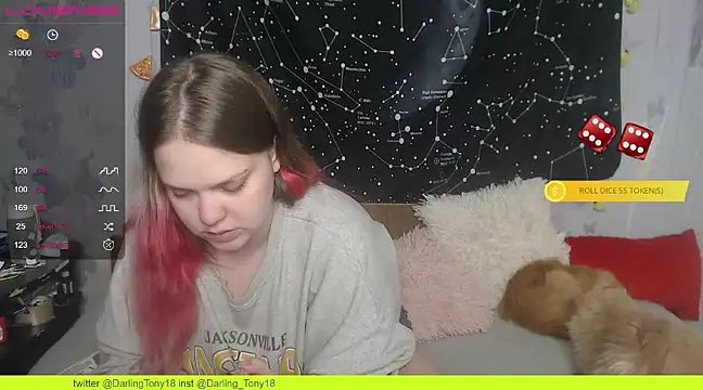 Snapshot of darling_tony chatting on December 9, 6:25 pm darling tony online show from December 9, 6:25 pm