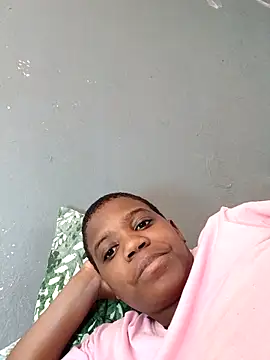 Snapshot of Bigchoccojugsxx chatting on January 6, 10:41 am Bigchoccojugsxx online show from January 6, 10:41 am