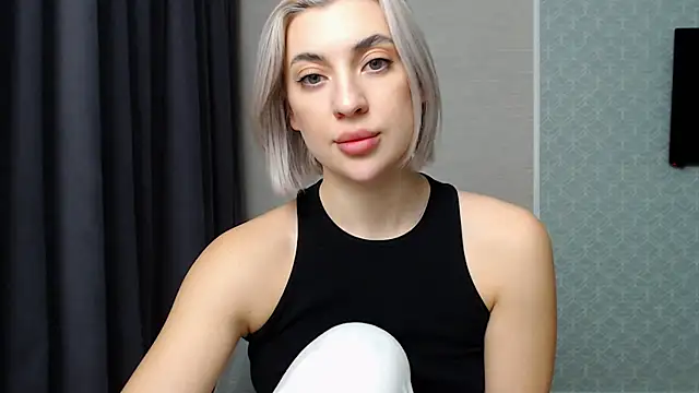 Snapshot of hot-sasha9 chatting on December 12, 5:59 pm hot-sasha9 online show from December 12, 5:59 pm