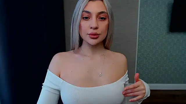 Snapshot of hot-sasha9 chatting on February 16, 7:04 am hot-sasha9 online show from February 16, 7:04 am