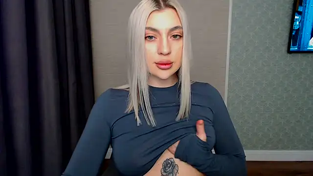 Snapshot of hot-sasha9 chatting on February 28, 11:33 am hot-sasha9 online show from February 28, 11:33 am