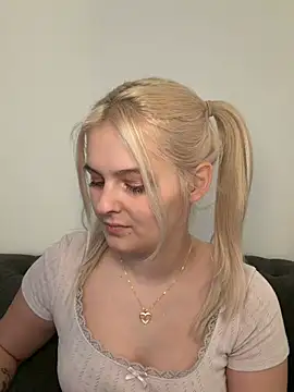 Allylove03 online show from March 7, 3:20 pm