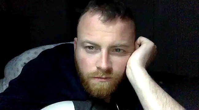 Snapshot of Pelirrojo1234 chatting on February 6, 10:53 pm Pelirrojo1234 online show from February 6, 10:53 pm