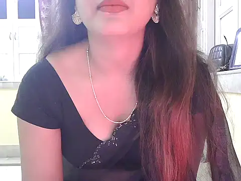 Model-Tanya online show from November 18, 3:49 pm