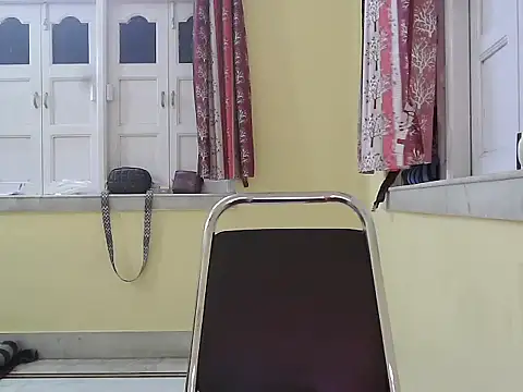 Model-Tanya online show from November 21, 3:44 pm