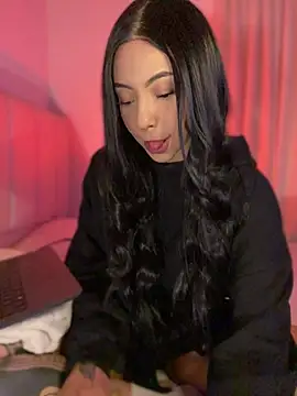 eva elifee online show from February 3, 8:41 am