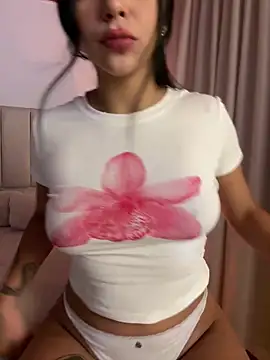 eva elifee online show from April 2, 11:24 pm