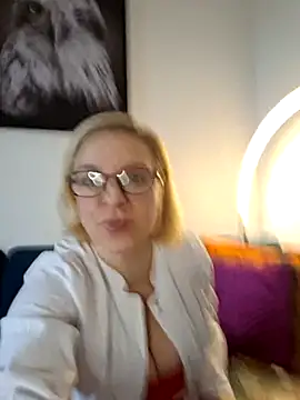 Snapshot of FrauleinSchmitt chatting on January 10, 9:13 am FrauleinSchmitt online show from January 10, 9:13 am