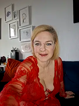 Snapshot of FrauleinSchmitt chatting on January 31, 8:11 am FrauleinSchmitt online show from January 31, 8:11 am