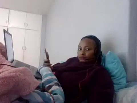 BabeAssXX online show from March 19, 12:23 pm