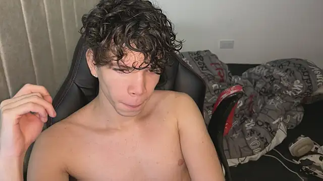 melo prin online show from December 7, 11:40 am