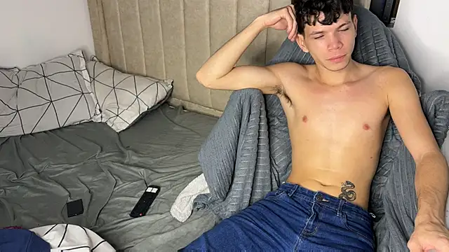 melo prin online show from December 25, 12:27 am