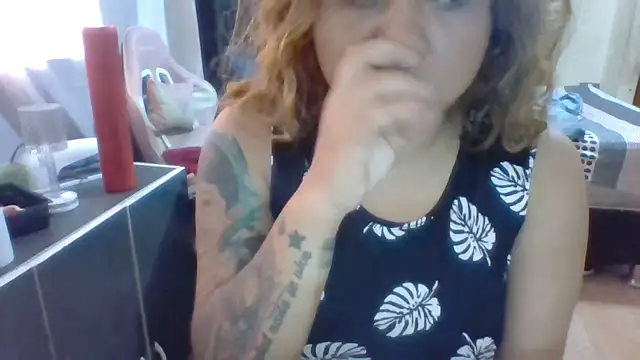 Jennxdolls online show from January 4, 2:56 pm