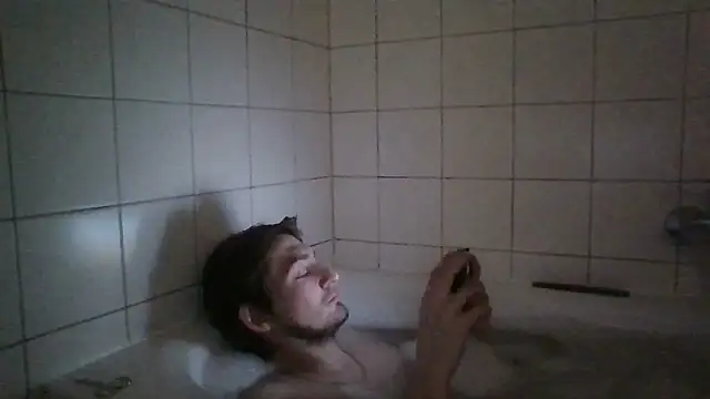 Wesleymodel online show from March 9, 10:58 pm