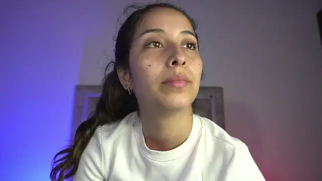 little-Emma online show from July 21, 11:40 pm