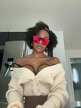 Snapshot of Black_Dolll chatting on March 4, 7:30 am Black Dolll online show from March 4, 7:30 am