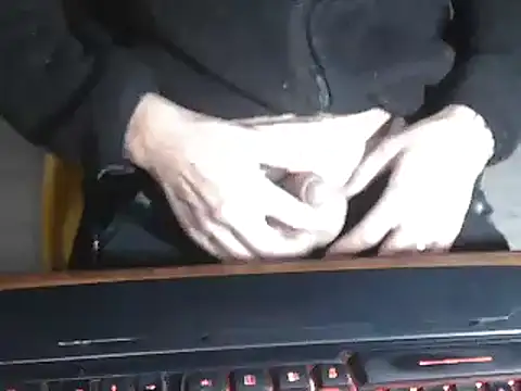 Adri gard online show from December 9, 10:20 pm