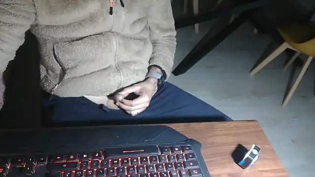 Adri gard online show from March 22, 9:40 pm