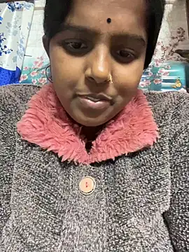 Snapshot of Beauty-queen chatting on January 20, 1:00 pm Beauty-queen online show from January 20, 1:00 pm