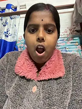 Snapshot of Beauty-queen chatting on January 24, 9:49 am Beauty-queen online show from January 24, 9:49 am