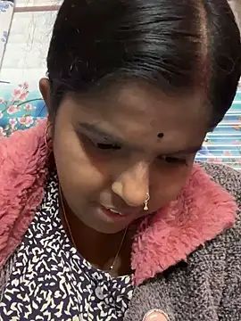Snapshot of Beauty-queen chatting on February 17, 1:21 pm Beauty-queen online show from February 17, 1:21 pm