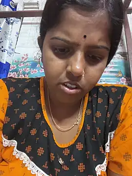 Snapshot of Beauty-queen chatting on March 17, 1:50 pm Beauty-queen online show from March 17, 1:50 pm