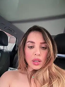 Alirawrz online show from February 6, 4:25 pm