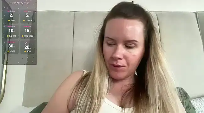 redheadrosie69 online show from March 10, 11:10 am