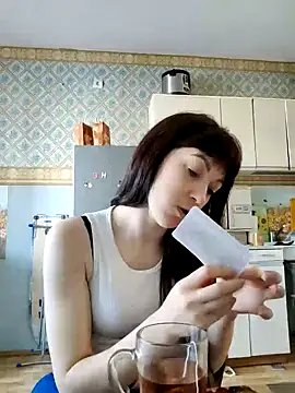 NikaXBerry online show from January 13, 7:32 am