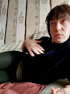 NikaXBerry online show from February 11, 10:15 am