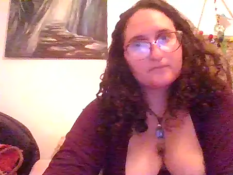 Snapshot of juicyrubies chatting on January 26, 12:43 pm juicyrubies online show from January 26, 12:43 pm