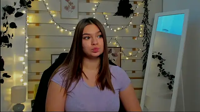 Josephine Kiss online show from February 24, 5:16 am