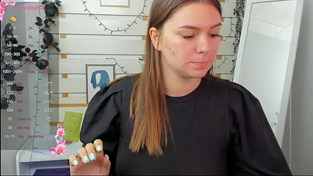 Josephine Kiss online show from March 26, 1:17 pm