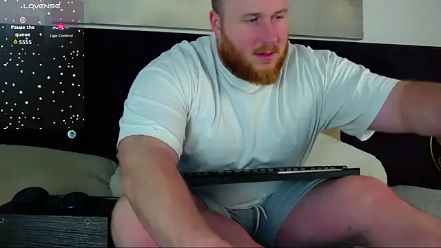 RoddyStill online show from December 15, 9:24 am