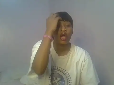 Snapshot of Sweet_Vinkah chatting on September 30, 8:36 pm Sweet Vinkah online show from September 30, 8:36 pm