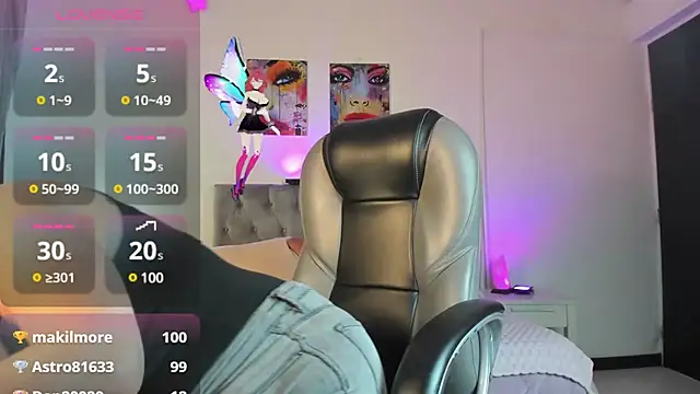 Snapshot of Jayden_Jonnes chatting on February 13, 5:54 pm Jayden Jonnes online show from February 13, 5:54 pm