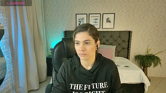 sussy  stone online show from December 8, 12:41 pm