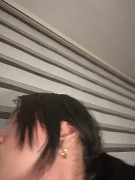 Lorraine Leon online show from January 19, 2:04 am