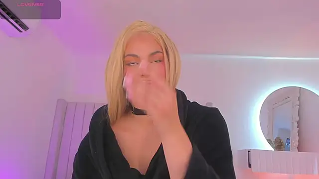 Shelynna azzul online show from November 27, 8:11 pm