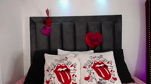 Tifanny Sweett online show from February 20, 5:23 am