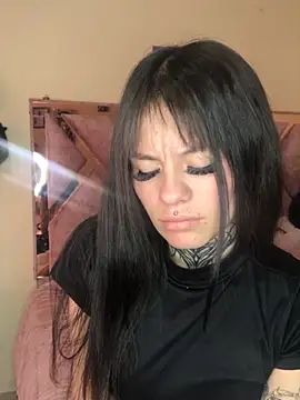 Tifanny Sweett online show from April 7, 4:40 pm