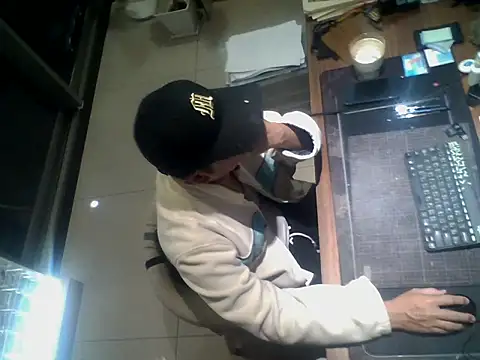 Snapshot of Ricky06248 chatting on February 7, 3:19 pm Ricky06248 online show from February 7, 3:19 pm