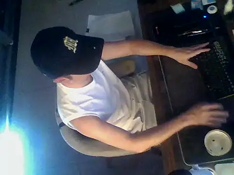Snapshot of Ricky06248 chatting on February 13, 3:35 pm Ricky06248 online show from February 13, 3:35 pm
