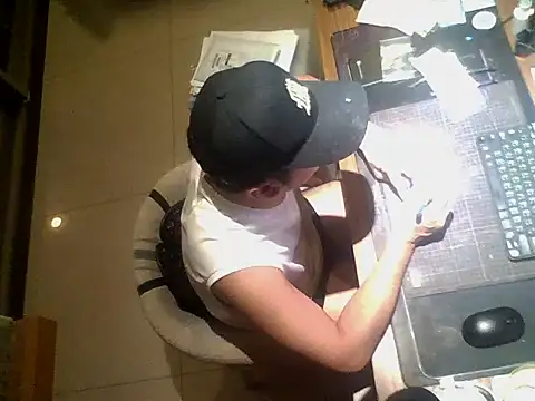 Snapshot of Ricky06248 chatting on February 14, 5:03 pm Ricky06248 online show from February 14, 5:03 pm