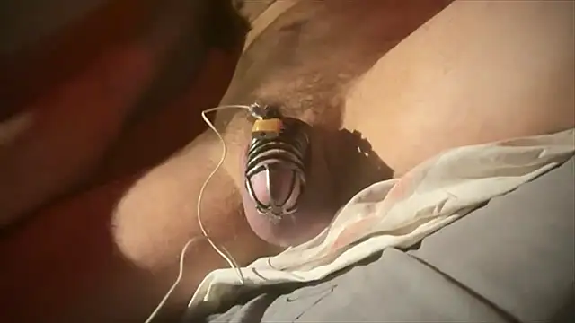 TweakyDude online show from March 5, 10:10 pm