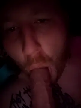 Snapshot of Barrentine88 chatting on December 25, 12:47 pm Barrentine88 online show from December 25, 12:47 pm