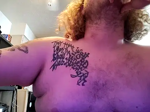 Snapshot of Barrentine88 chatting on February 18, 7:19 pm Barrentine88 online show from February 18, 7:19 pm