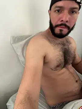 Tom Bailey online show from March 27, 7:02 pm