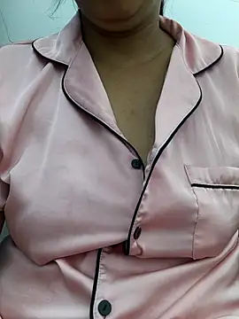Lanyingxin18 online show from May 7, 7:03 am